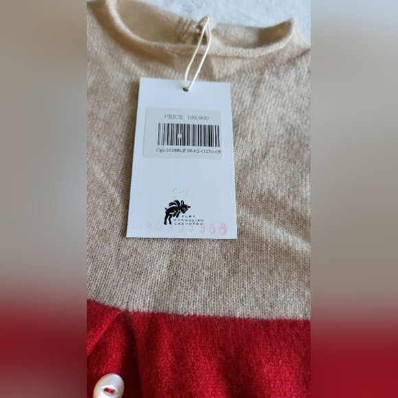Red and Tan Cashmere Sweater - Picture 4 of 7